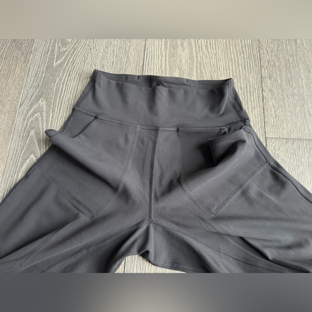 Lululemon Align Jogger *28" in Black Size 2 - Picture 2 of 7